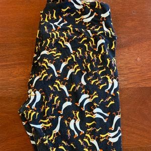 Lularoe leggings os ducks
